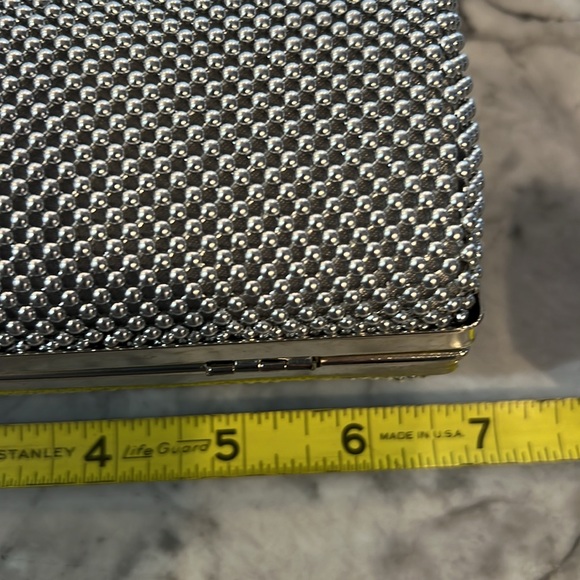 Jessica McClintock silver Beaded Clutch with Hidden Chain For Purse prom - Picture 4 of 6